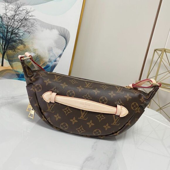 🍀Louis Vuitton Bumbag Brown Monogram Canvas Messenger Bag - Picture 4 of 9